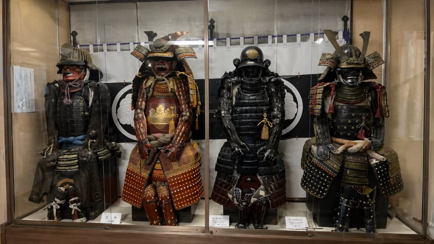 4体の甲冑